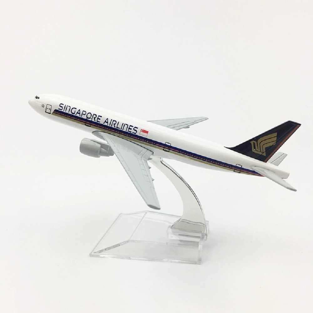 16cm B777 Singapore Airways Me - Model Kit Singapore recension och pris