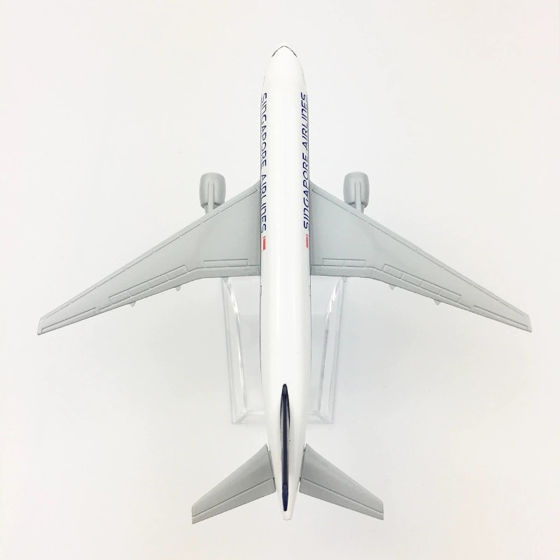 16cm B777 Singapore Airways Me - Model Kit Singapore recension och pris