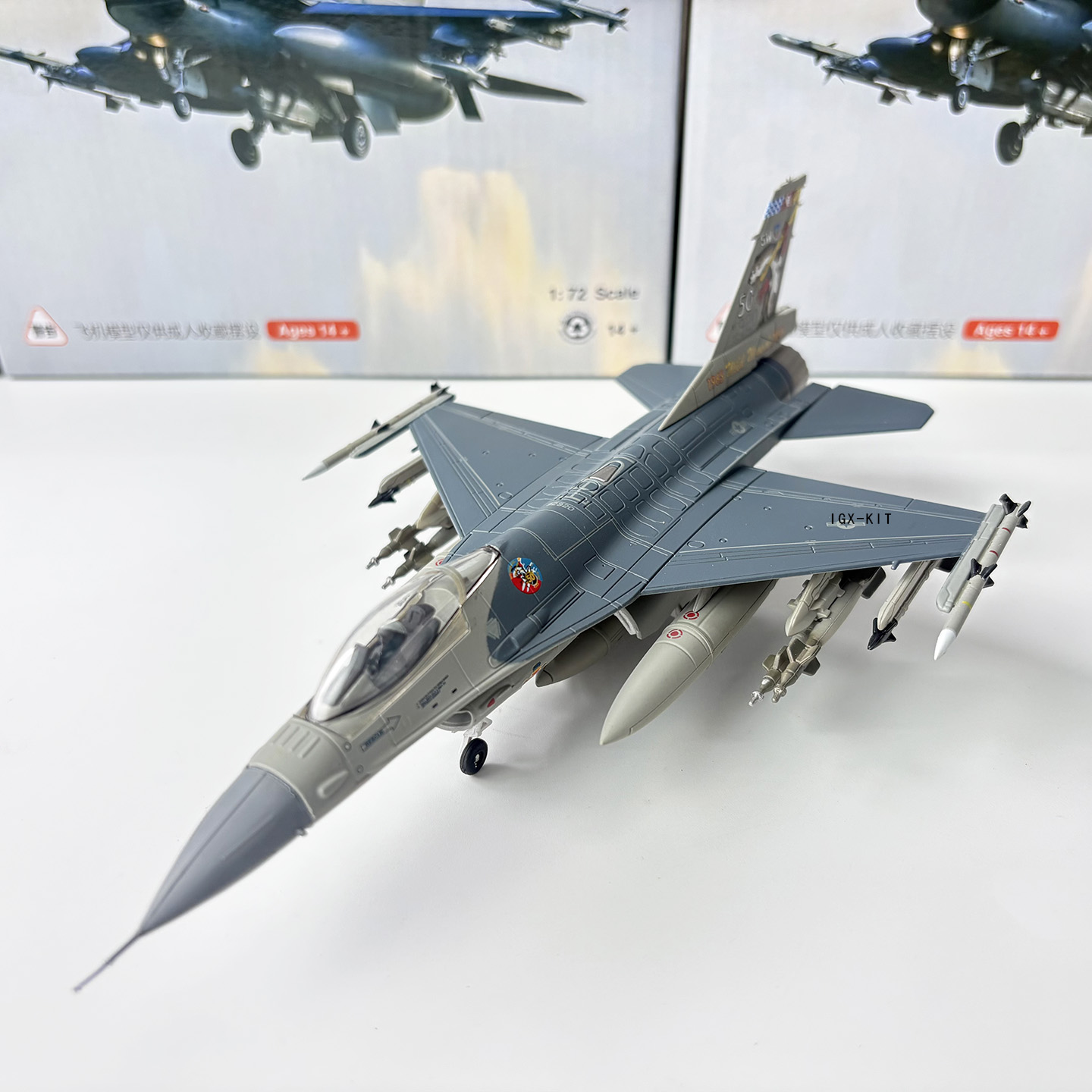 1/72 Scale U.S. F16C Fighter J - Model Kit F16 recension och pris